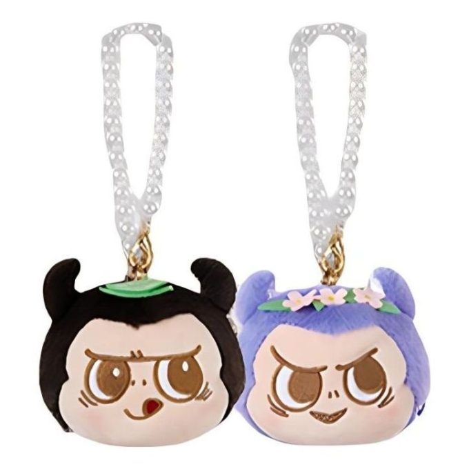 Labubu Party Reversible Pendant “Yaya”