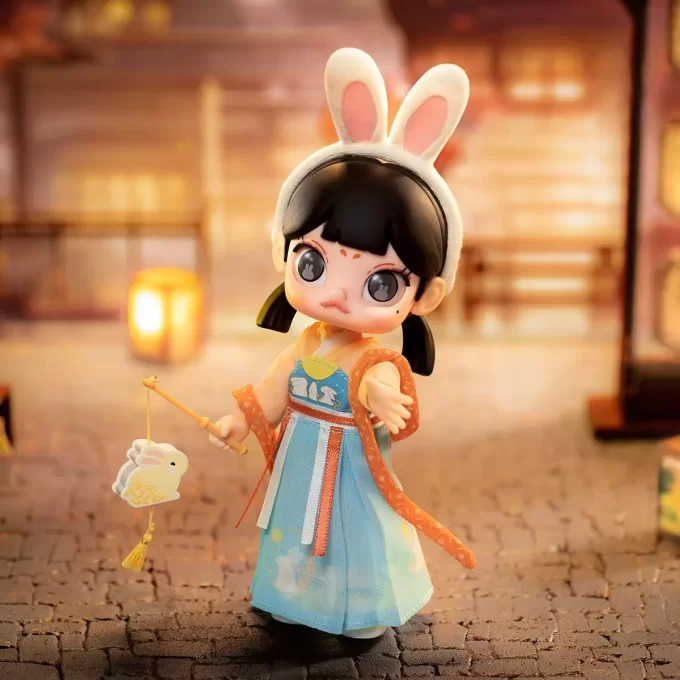 MOLLY Lantern Show Action Figure
